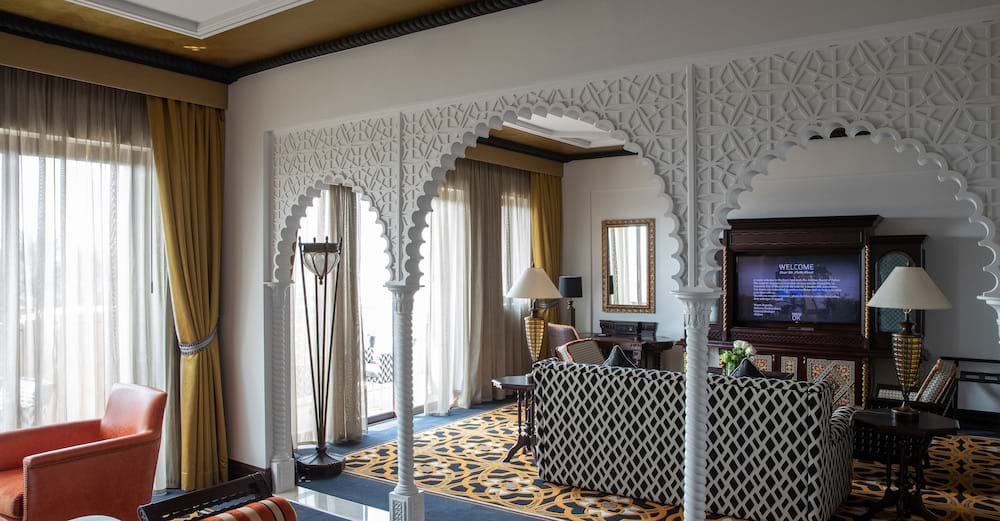 Jumeirah Al Qasr Bedroom